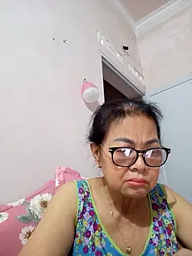 Snapshot of Hotestlove chatting on 04-29-26, 10:27 Hotestlove online show from 04-29-26, 10:27
