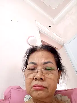 Snapshot of Hotestlove chatting on 05-08-26, 07:57 Hotestlove online show from 05-08-26, 07:57