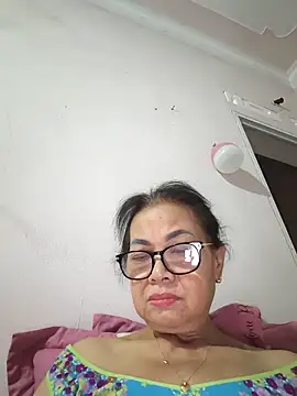 Snapshot of Hotestlove chatting on 06-04-26, 03:07 Hotestlove online show from 06-04-26, 03:07