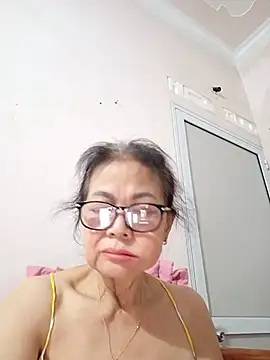 Hotestlove online show from 06-22-26, 08:33