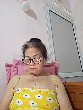 Hotestlove online show from 06-25-26, 04:01