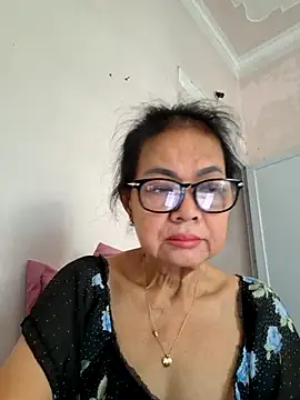 Hotestlove online show from 07-02-26, 11:44