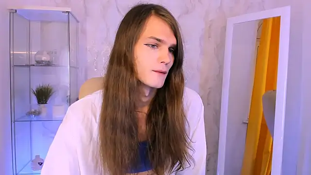 Snapshot of Will_Will_ chatting on 12-02-25, 09:32 Will Will online show from 12-02-25, 09:32