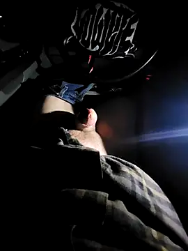 Snapshot of Crackkers chatting on 02-13-25, 03:50 Crackkers online show from 02-13-25, 03:50