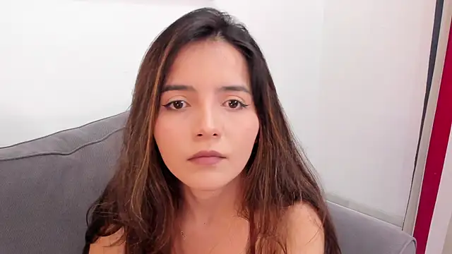 Raychell Black online show from 03-08-25, 06:37