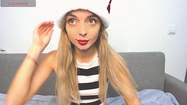 Snapshot of _ellen_meow_ chatting on 12-19-24, 08:02 ellen meow online show from 12-19-24, 08:02