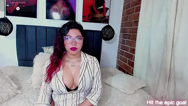 kyliejenner hot online show from 06-19-26, 04:28
