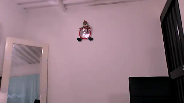 Snapshot of DanielaTsDom chatting on 01-08-25, 01:53 DanielaTsDom online show from 01-08-25, 01:53