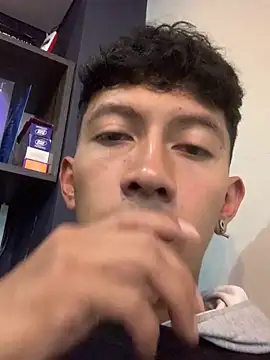 Snapshot of Chocolatito26 chatting on 02-21-25, 10:04 Chocolatito26 online show from 02-21-25, 10:04