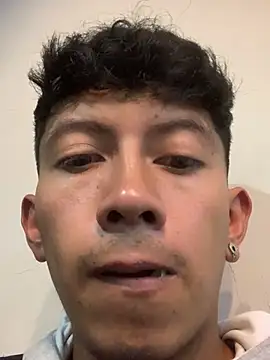 Snapshot of Chocolatito26 chatting on 02-24-25, 03:31 Chocolatito26 online show from 02-24-25, 03:31