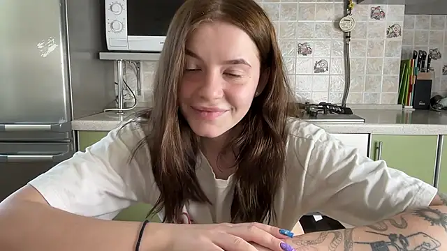 Snapshot of mia___mi chatting on 02-22-25, 12:40 mia mi online show from 02-22-25, 12:40