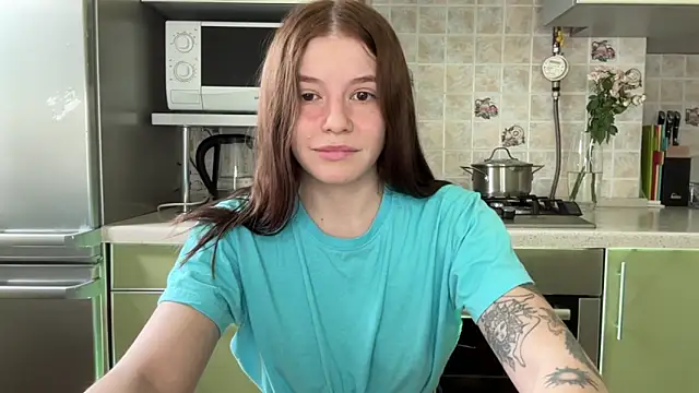 Snapshot of mia___mi chatting on 03-07-25, 10:35 mia mi online show from 03-07-25, 10:35