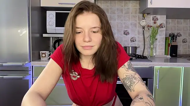 Snapshot of mia___mi chatting on 03-13-25, 10:36 mia mi online show from 03-13-25, 10:36