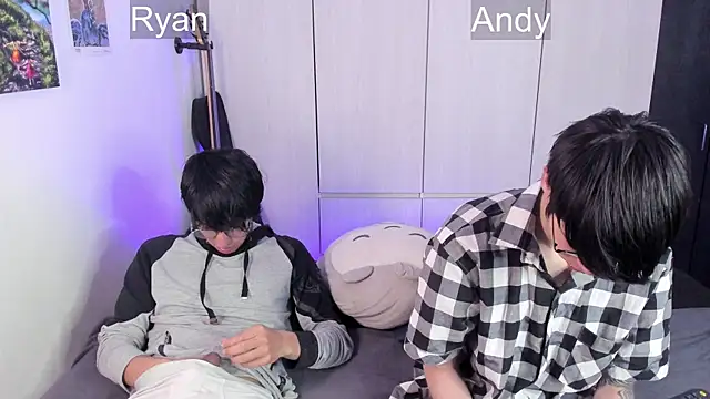 Snapshot of Aventure_Twinks chatting on 12-18-24, 09:51 Aventure Twinks online show from 12-18-24, 09:51