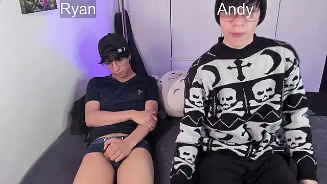 Snapshot of Aventure_Twinks chatting on 12-19-24, 11:25 Aventure Twinks online show from 12-19-24, 11:25