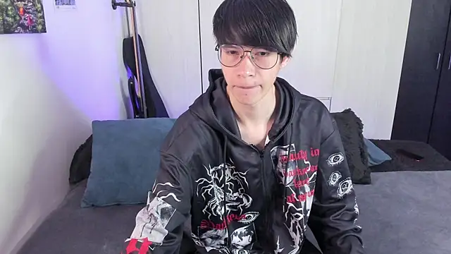 Snapshot of Aventure_Twinks chatting on 12-24-24, 11:28 Aventure Twinks online show from 12-24-24, 11:28