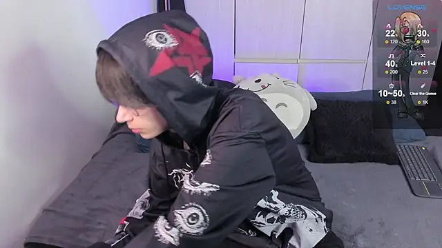 Snapshot of Aventure_Twinks chatting on 01-04-25, 06:19 Aventure Twinks online show from 01-04-25, 06:19