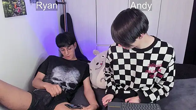 Snapshot of Aventure_Twinks chatting on 01-11-25, 07:17 Aventure Twinks online show from 01-11-25, 07:17