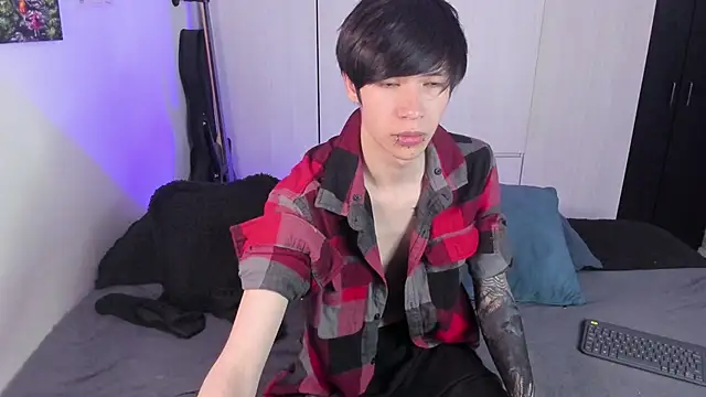 Snapshot of Aventure_Twinks chatting on 01-22-25, 09:02 Aventure Twinks online show from 01-22-25, 09:02