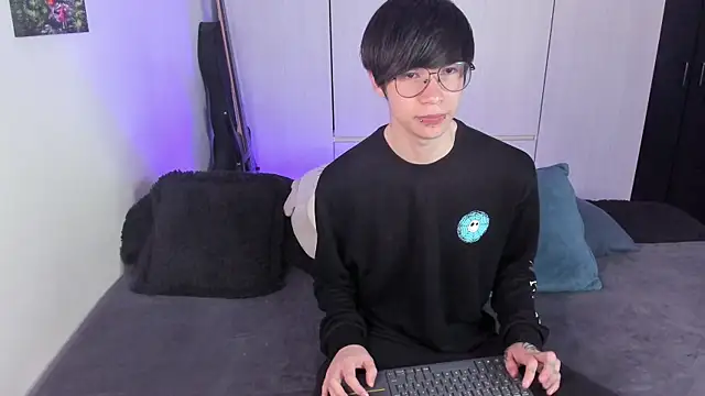 Snapshot of Aventure_Twinks chatting on 01-25-25, 10:29 Aventure Twinks online show from 01-25-25, 10:29