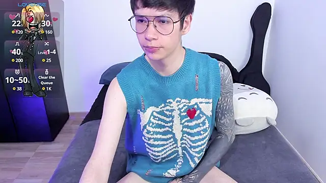 Snapshot of Aventure_Twinks chatting on 03-08-25, 06:16 Aventure Twinks online show from 03-08-25, 06:16