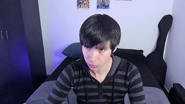 Snapshot of Aventure_Twinks chatting on 11-02-25, 03:42 Aventure Twinks online show from 11-02-25, 03:42