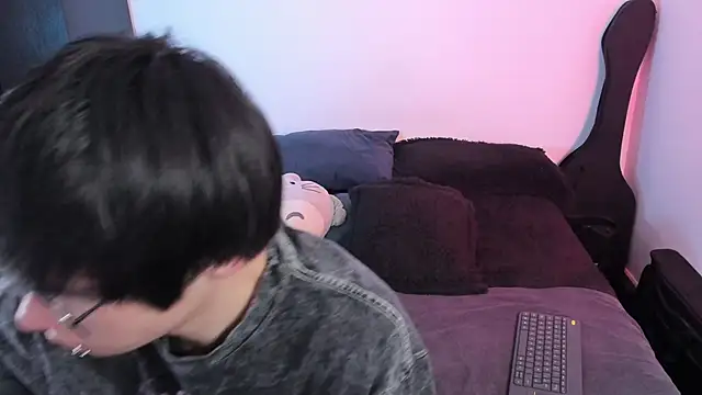 Snapshot of Aventure_Twinks chatting on 12-03-25, 05:11 Aventure Twinks online show from 12-03-25, 05:11