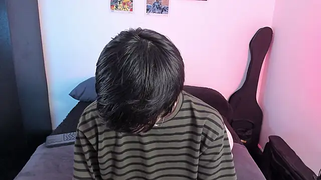 Snapshot of Aventure_Twinks chatting on 12-05-25, 05:09 Aventure Twinks online show from 12-05-25, 05:09