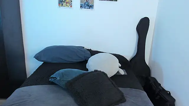 Snapshot of Aventure_Twinks chatting on 01-09-26, 06:31 Aventure Twinks online show from 01-09-26, 06:31