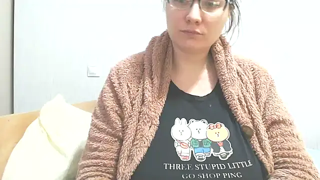 Snapshot of Nina7HotCherry chatting on 02-12-25, 10:56 Nina7HotCherry online show from 02-12-25, 10:56