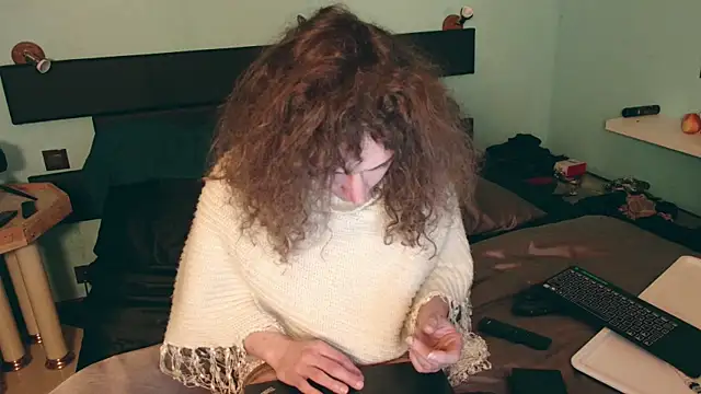 Snapshot of Prxscillia_Tx chatting on 01-13-25, 05:23 Prxscillia Tx online show from 01-13-25, 05:23