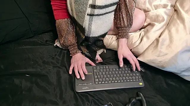 Snapshot of Prxscillia_Tx chatting on 01-06-26, 04:54 Prxscillia Tx online show from 01-06-26, 04:54