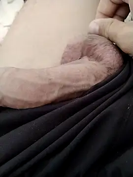 Felipe310597 online show from 10-30-25, 05:46