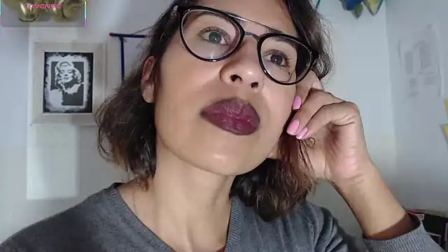 fantasty nylon online show from 03-13-25, 12:48