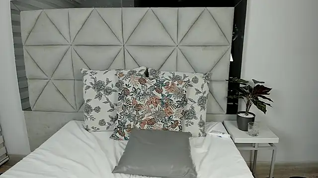 nina pons online show from 03-13-25, 12:05