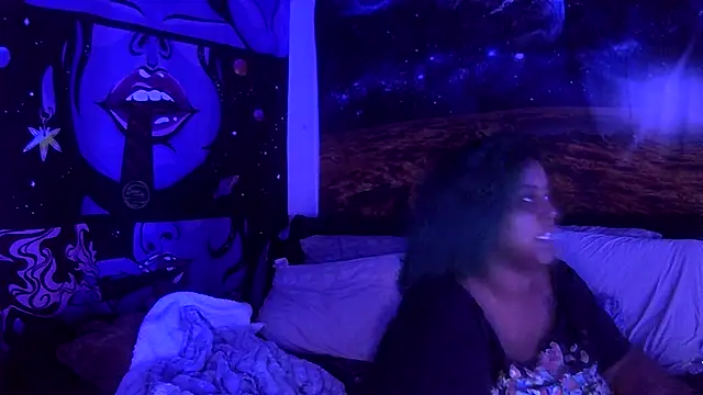 AutumnHart online show from 12-27-24, 10:16