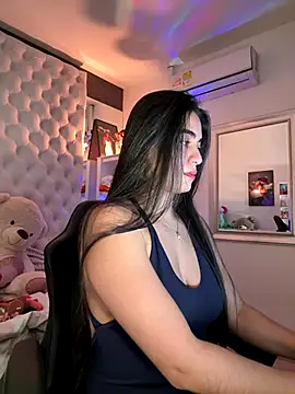 Snapshot of ZarahEvans chatting on 09-16-25, 08:21 ZarahEvans online show from 09-16-25, 08:21