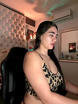 Snapshot of ZarahEvans chatting on 09-18-25, 07:27 ZarahEvans online show from 09-18-25, 07:27