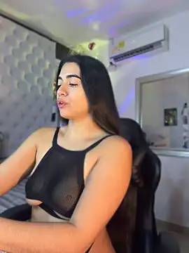 ZarahEvans online show from 04-28-26, 08:47