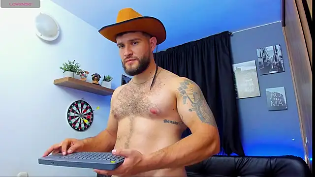 Snapshot of AndrewDiaz chatting on 02-08-25, 09:03 AndrewDiaz online show from 02-08-25, 09:03