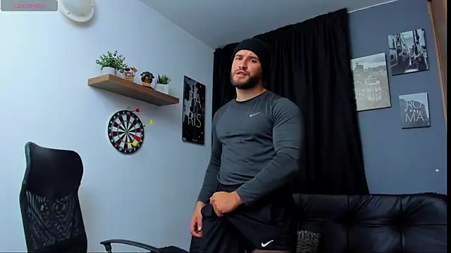 Snapshot of AndrewDiaz chatting on 02-18-25, 03:31 AndrewDiaz online show from 02-18-25, 03:31