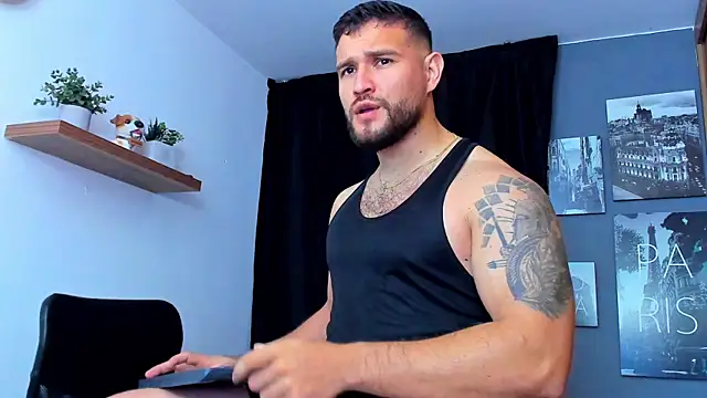 Snapshot of AndrewDiaz chatting on 11-07-25, 05:07 AndrewDiaz online show from 11-07-25, 05:07