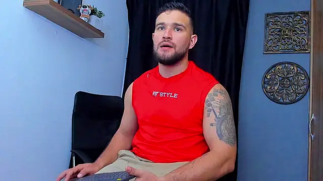 Snapshot of AndrewDiaz chatting on 03-04-26, 11:22 AndrewDiaz online show from 03-04-26, 11:22