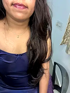 Snapshot of kannadatelugugirl chatting on 12-05-24, 12:52 kannadatelugugirl online show from 12-05-24, 12:52