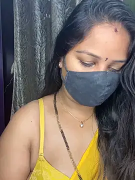 Snapshot of kannadatelugugirl chatting on 10-16-25, 12:44 kannadatelugugirl online show from 10-16-25, 12:44