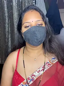 Snapshot of kannadatelugugirl chatting on 10-20-25, 12:44 kannadatelugugirl online show from 10-20-25, 12:44