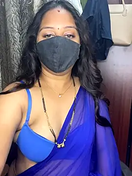 Snapshot of kannadatelugugirl chatting on 10-22-25, 12:44 kannadatelugugirl online show from 10-22-25, 12:44