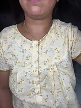 Snapshot of kannadatelugugirl chatting on 03-28-26, 10:04 kannadatelugugirl online show from 03-28-26, 10:04