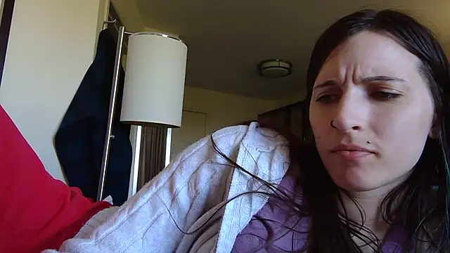 Snapshot of SmokeShow686 chatting on 03-08-26, 05:17 SmokeShow686 online show from 03-08-26, 05:17