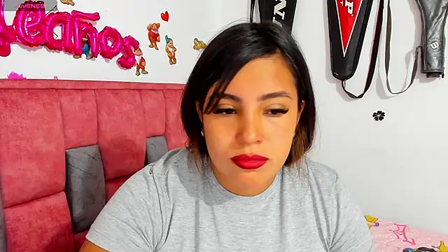 Snapshot of elana_kepler chatting on 12-10-24, 12:50 elana kepler online show from 12-10-24, 12:50